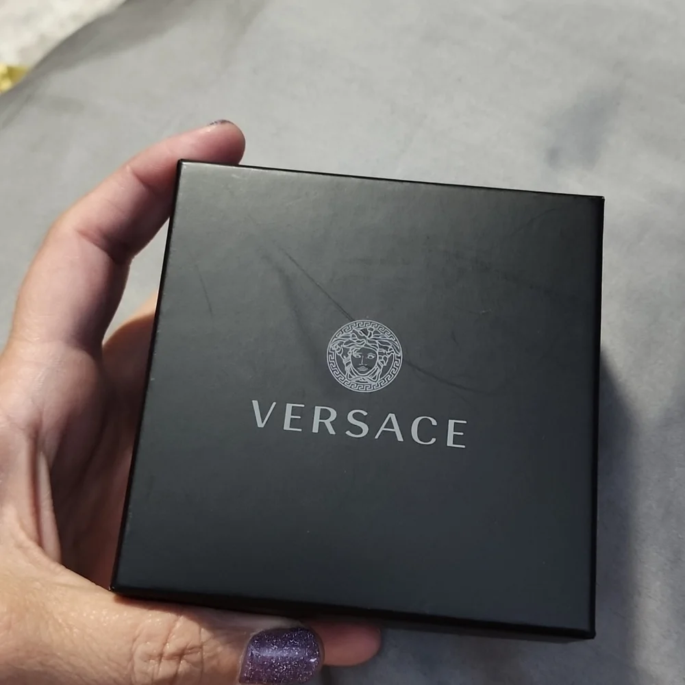 NWT AUTHENTIC VERSACE MEDUSA NECKLACE - Picture 10 of 16